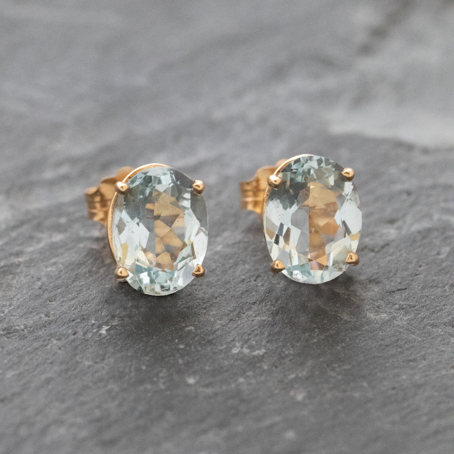 Oval Aquamarine Post Earrings in Yellow Gold